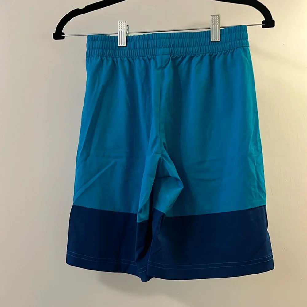 NWT Boys GapFit shorts with pockets size M